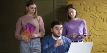 How Website Design Companies Blend Art and Strategy for Growth