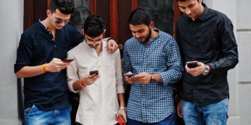 How Mobile Apps Are Streamlining Citizen Interaction in Bahrain?