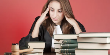 Easy Tips for Law Students to Write Strong Case Study Answers