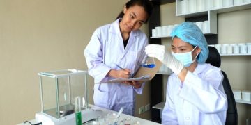 Externships: How Pharmacy Technician Online Training Helps With Real-World Dispensing